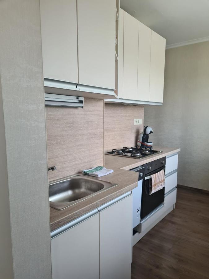 Apartman Valentin Apartment โคมาร์โน ภายนอก รูปภาพ